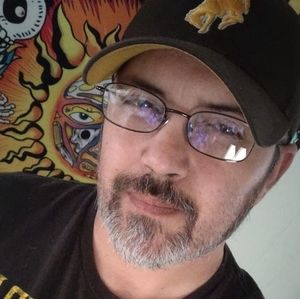 Meet your Posher, Adam